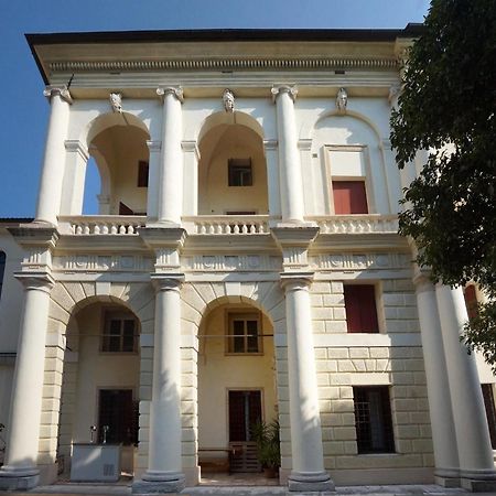 Guest House Villa Angaran San Giuseppe バッサーノ・デル・グラッパ エクステリア 写真